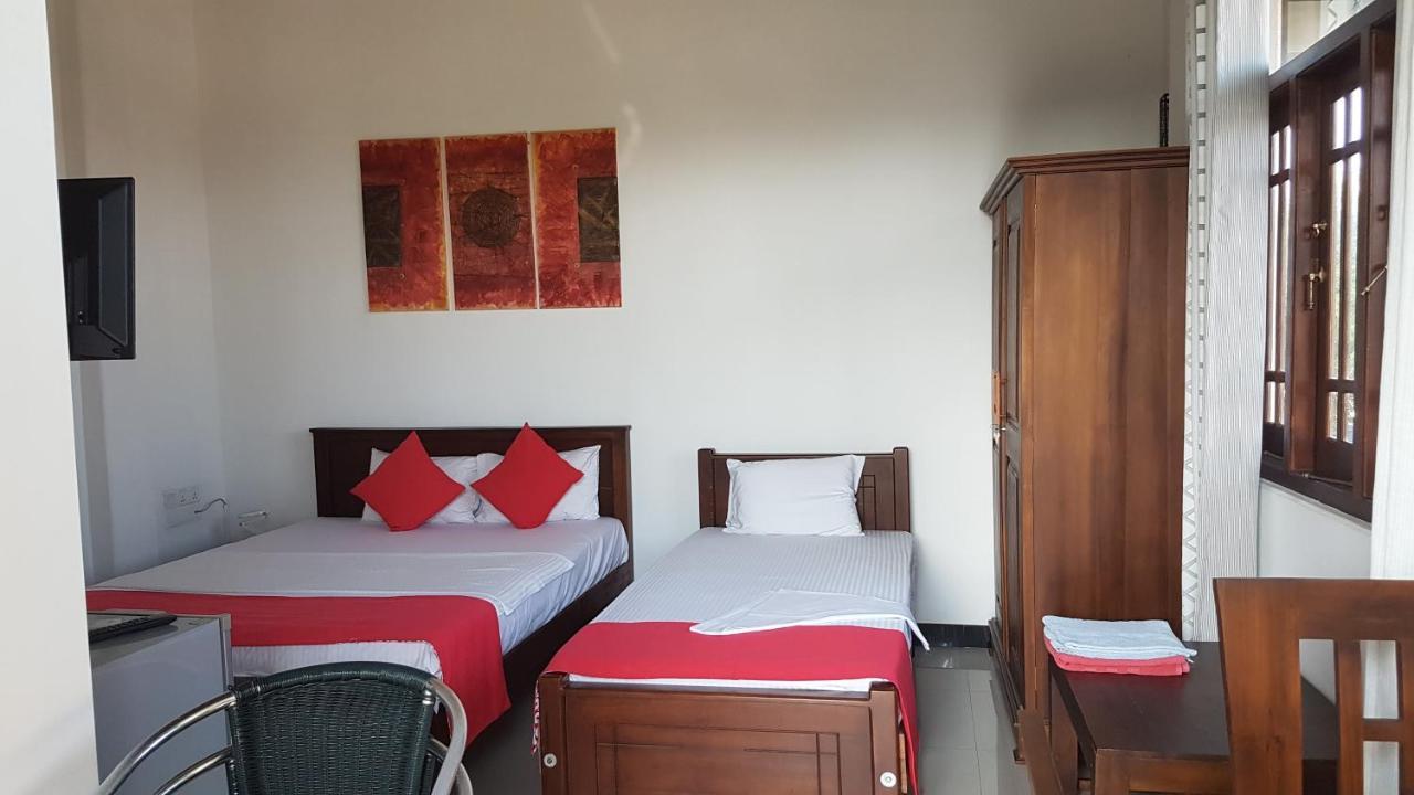 Lioni Holidays Villa Negombo Exterior photo